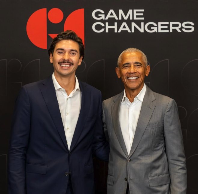 Fred Canto e Castro ao lado de Barack Obama no evento Game Changers.